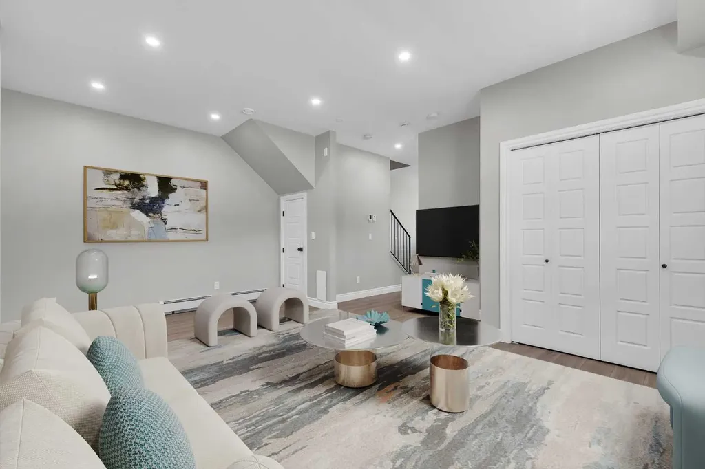 232 20 Avenue NE Calgary AB T2E 1P9