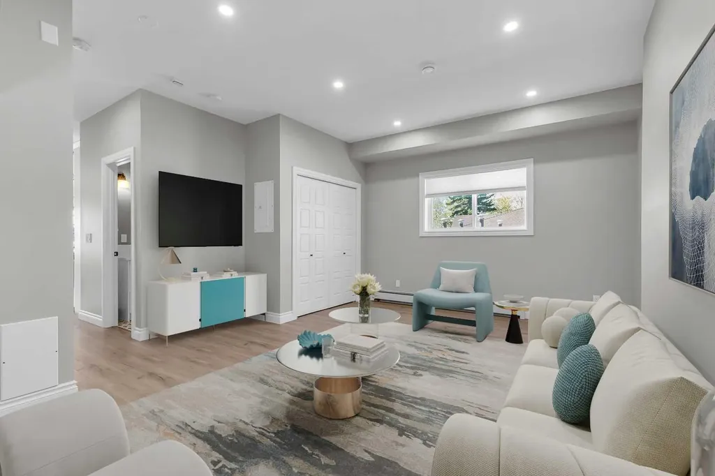 232 20 Avenue NE Calgary AB T2E 1P9