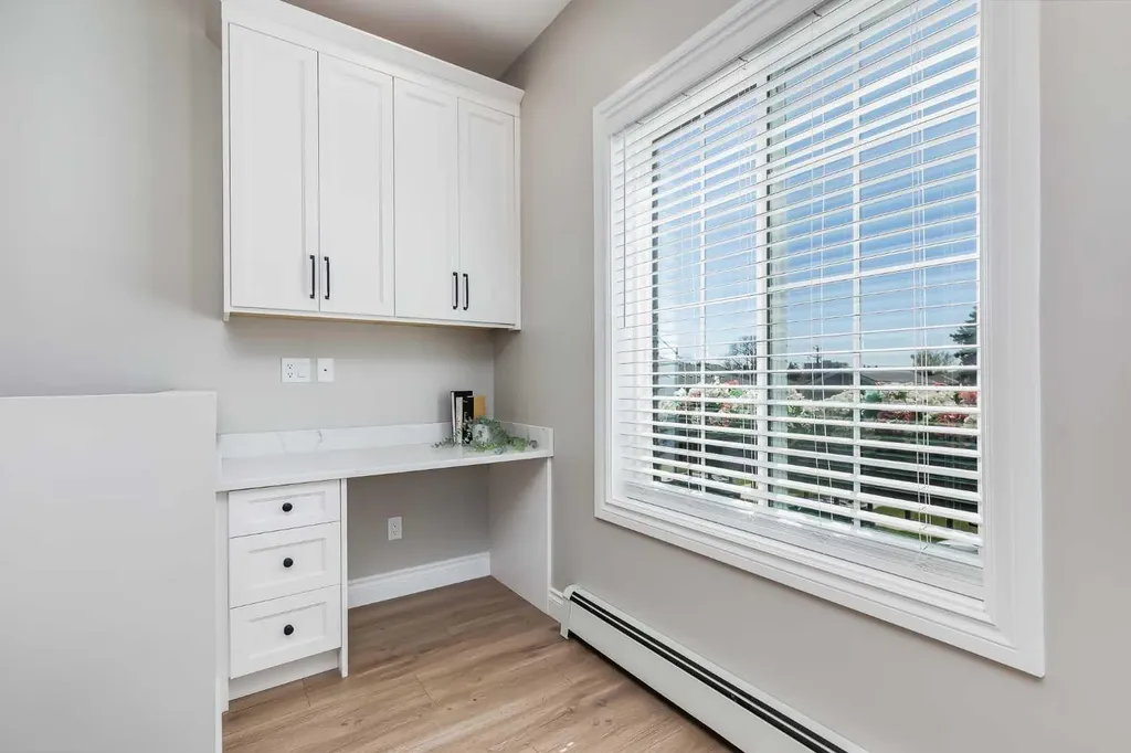 232 20 Avenue NE Calgary AB T2E 1P9
