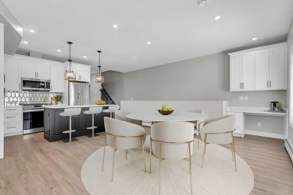 232 20 Avenue NE Calgary AB T2E 1P9