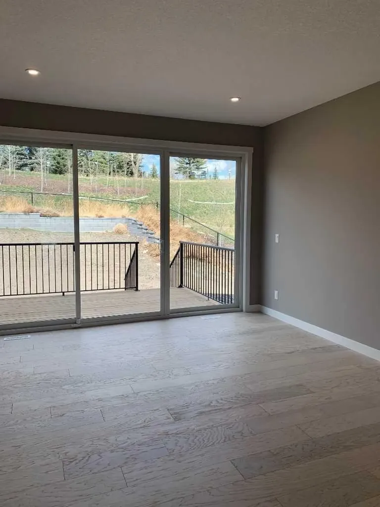 160 Crimson Ridge Place NW Calgary AB T3L 0K4