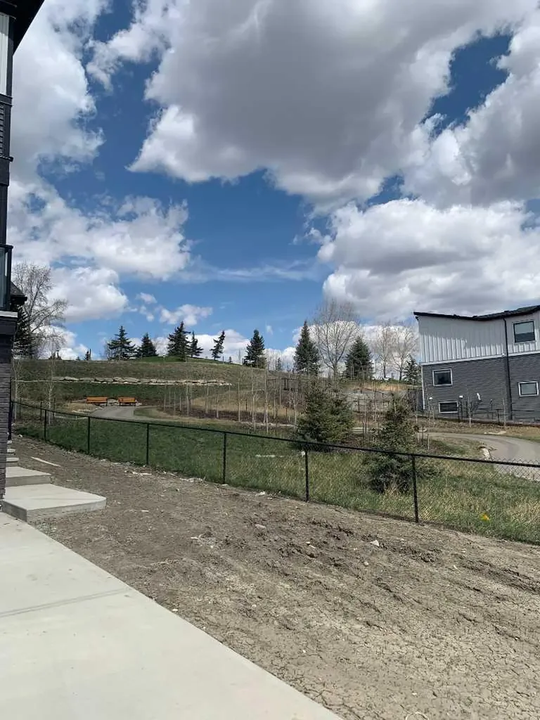 160 Crimson Ridge Place NW Calgary AB T3L 0K4