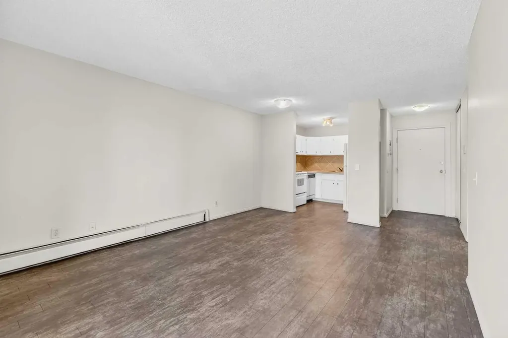 36 Glenbrook Crescent Cochrane AB T4C 1T2
