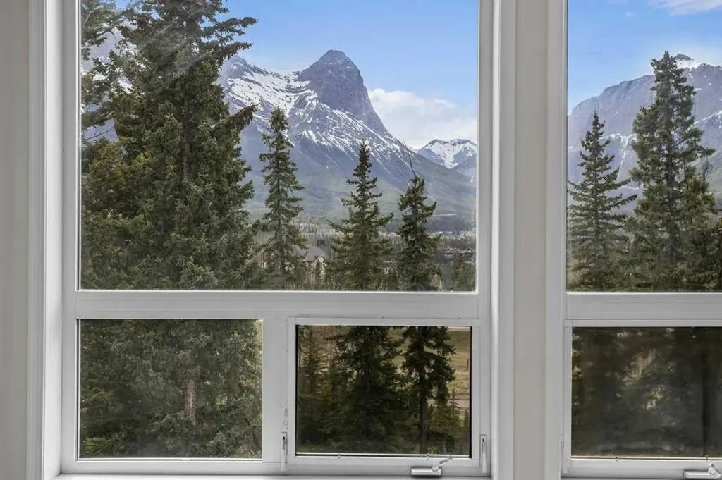 1080C Cougar Creek Drive Canmore AB T1W 2X9