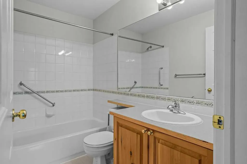 1080C Cougar Creek Drive Canmore AB T1W 2X9