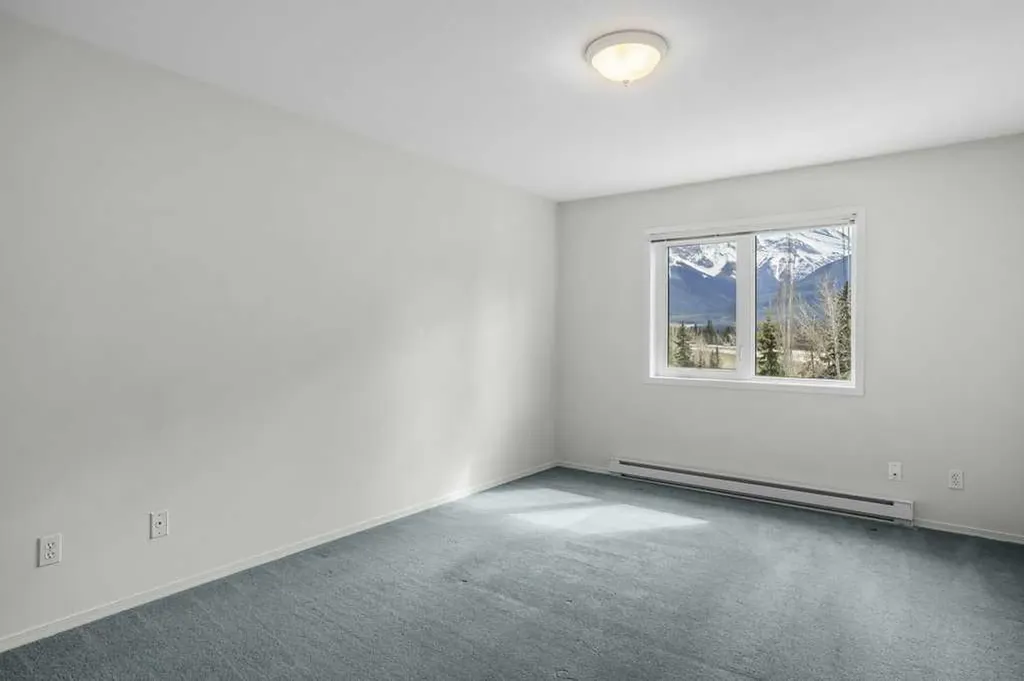 1080C Cougar Creek Drive Canmore AB T1W 2X9
