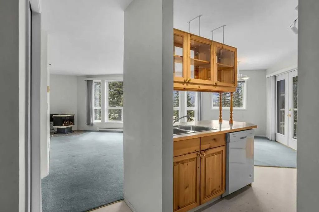 1080C Cougar Creek Drive Canmore AB T1W 2X9