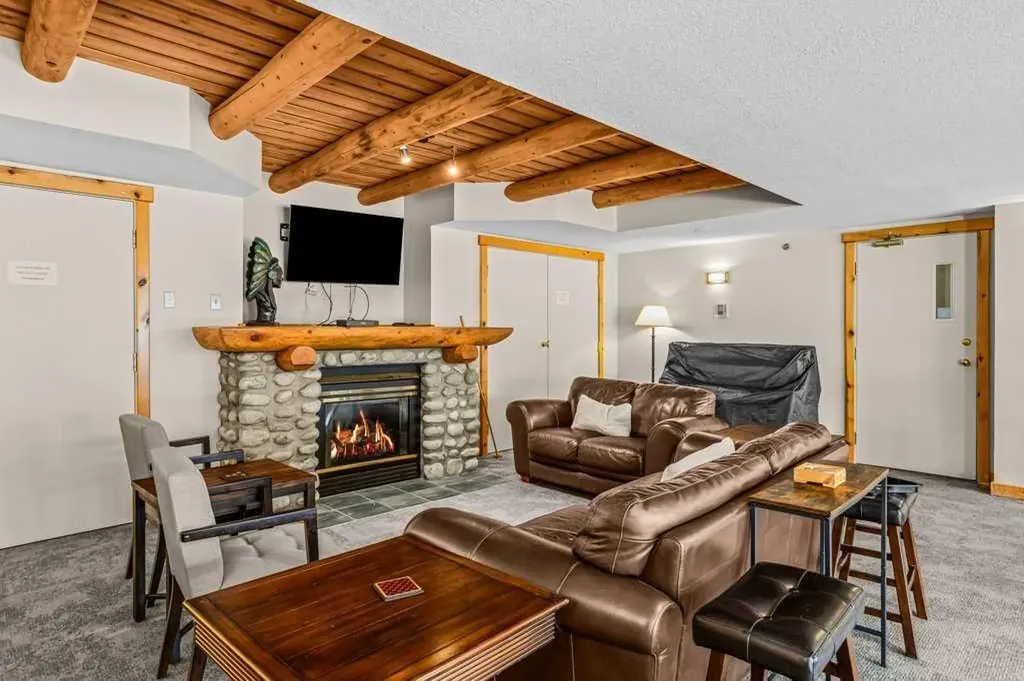 1080C Cougar Creek Drive Canmore AB T1W 2X9