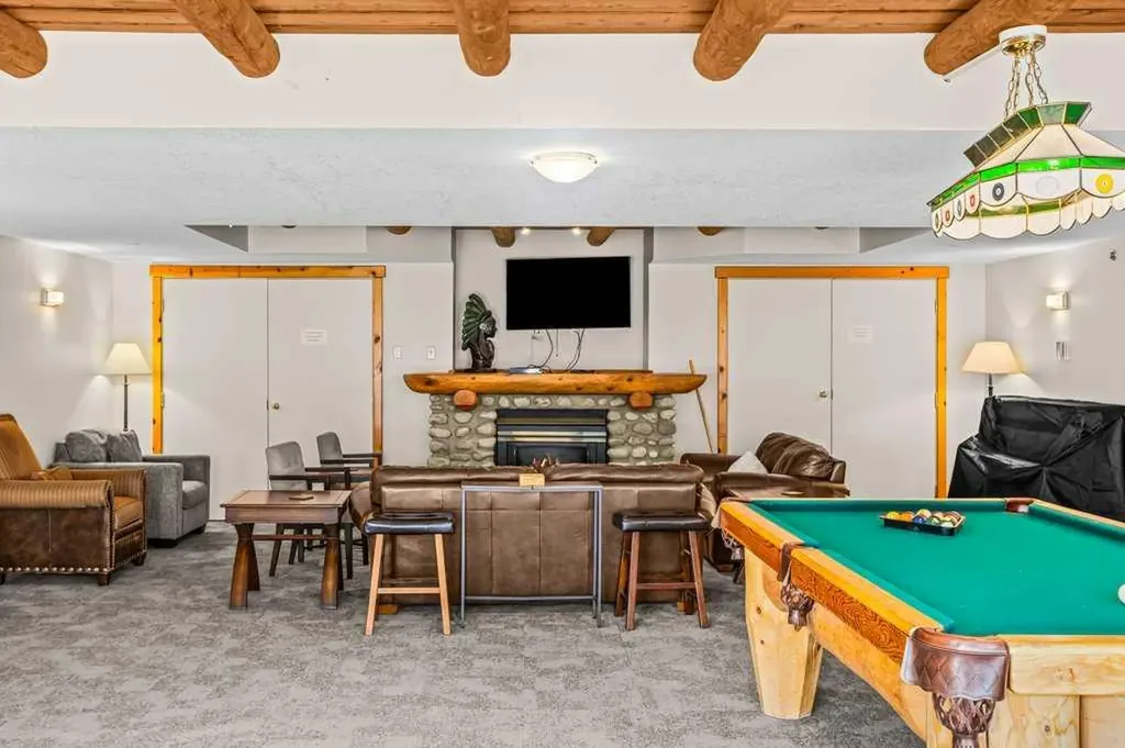 1080C Cougar Creek Drive Canmore AB T1W 2X9