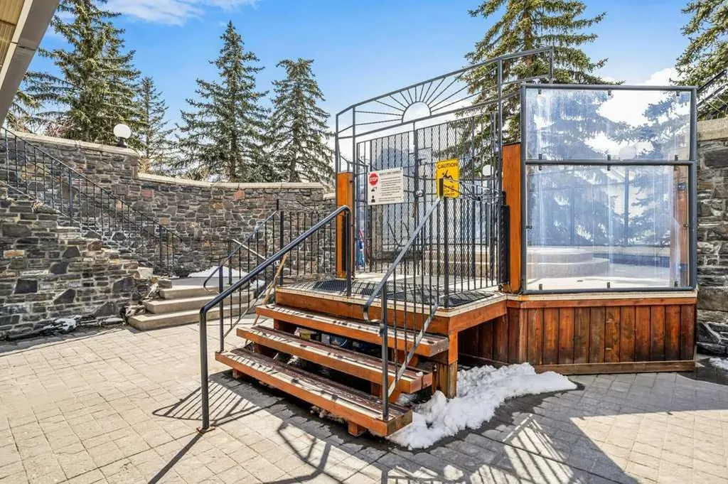 1080C Cougar Creek Drive Canmore AB T1W 2X9