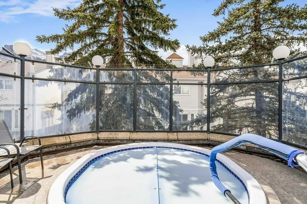 1080C Cougar Creek Drive Canmore AB T1W 2X9