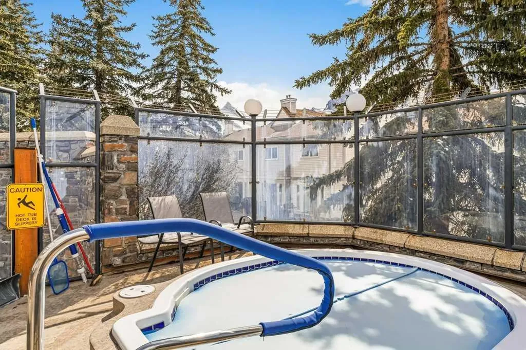 1080C Cougar Creek Drive Canmore AB T1W 2X9