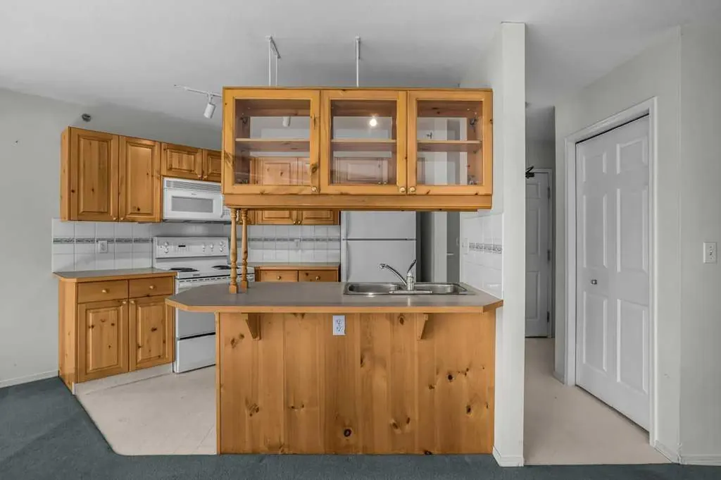 1080C Cougar Creek Drive Canmore AB T1W 2X9