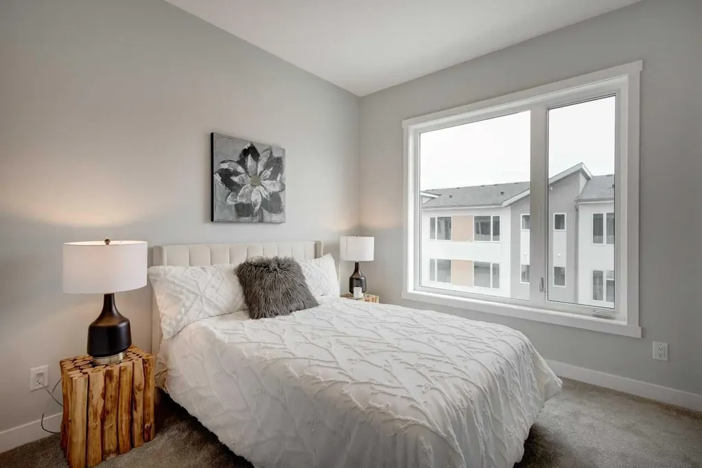 212 Shawnee Square SW Calgary AB T2Y 0T7