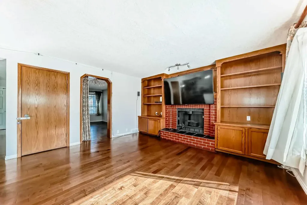 207 Eldorado Close NE Calgary AB T1Y6T5