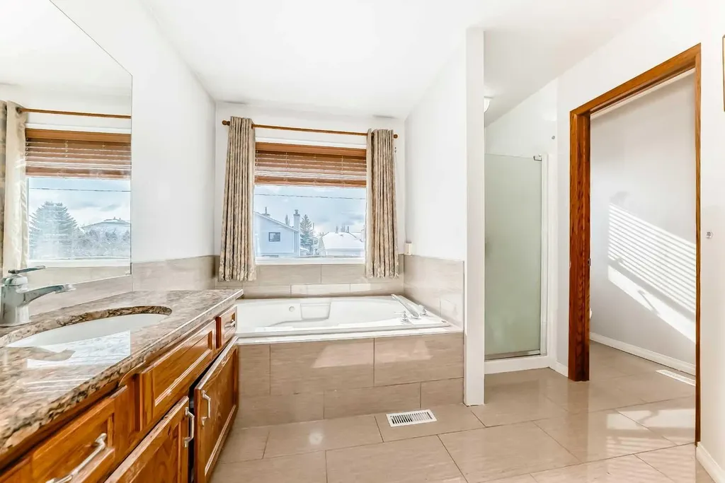 207 Eldorado Close NE Calgary AB T1Y6T5