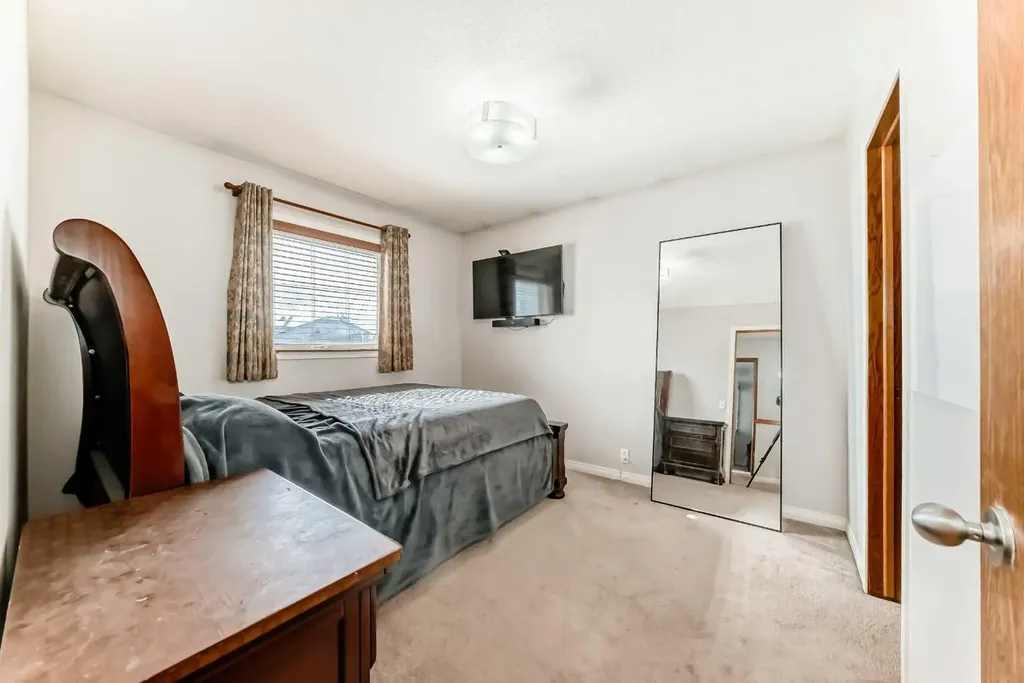 207 Eldorado Close NE Calgary AB T1Y6T5