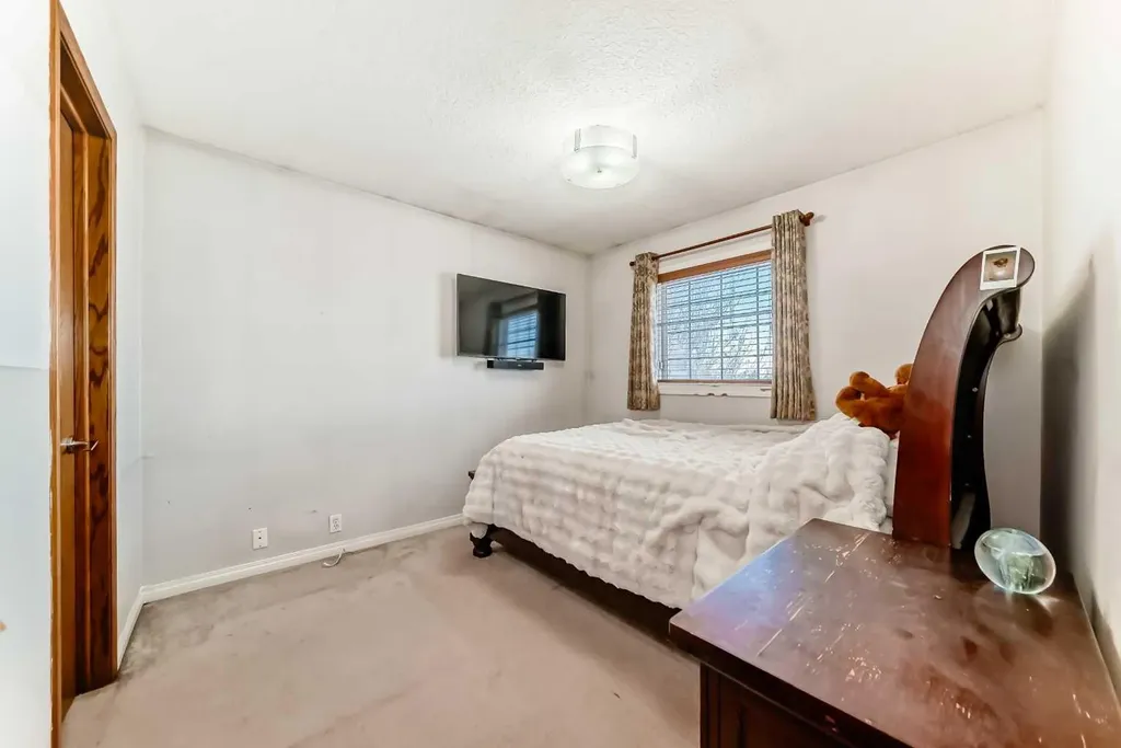207 Eldorado Close NE Calgary AB T1Y6T5