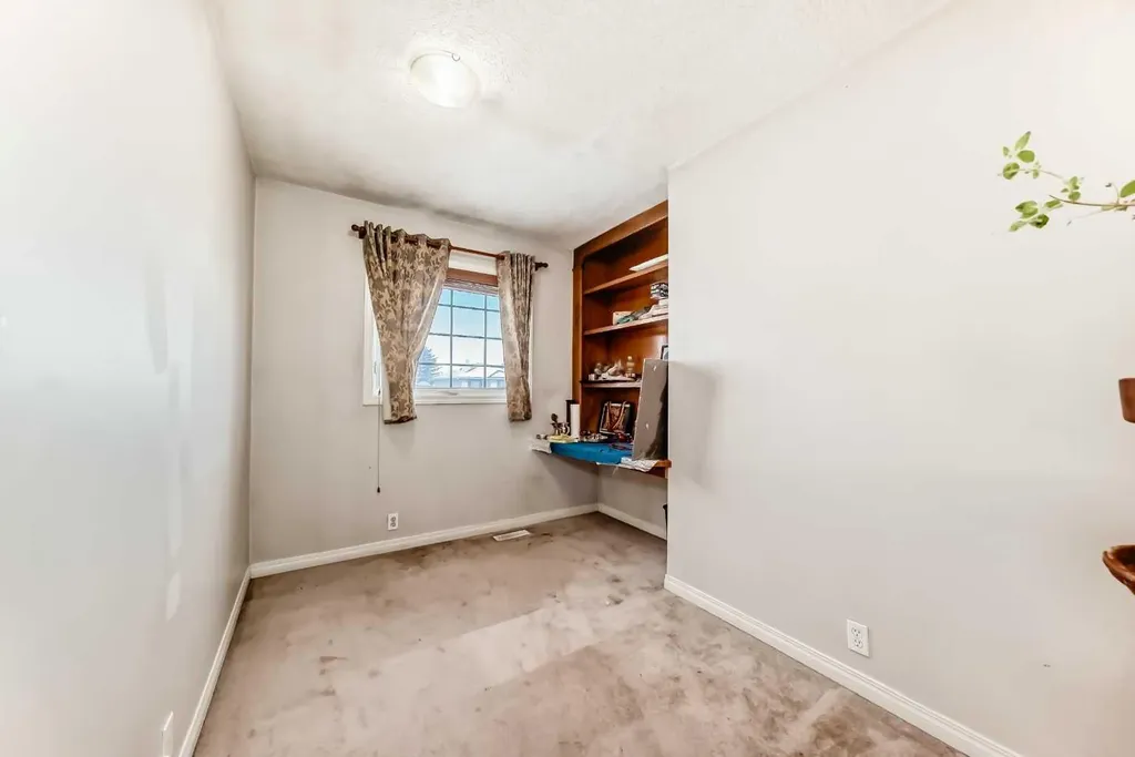 207 Eldorado Close NE Calgary AB T1Y6T5