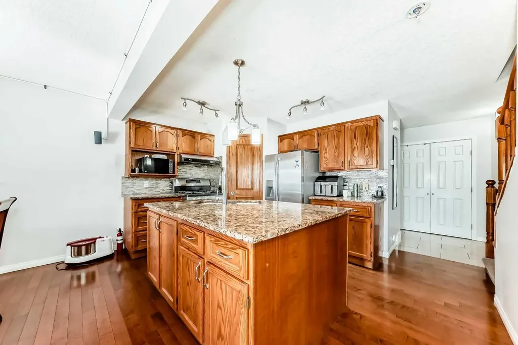 207 Eldorado Close NE Calgary AB T1Y6T5