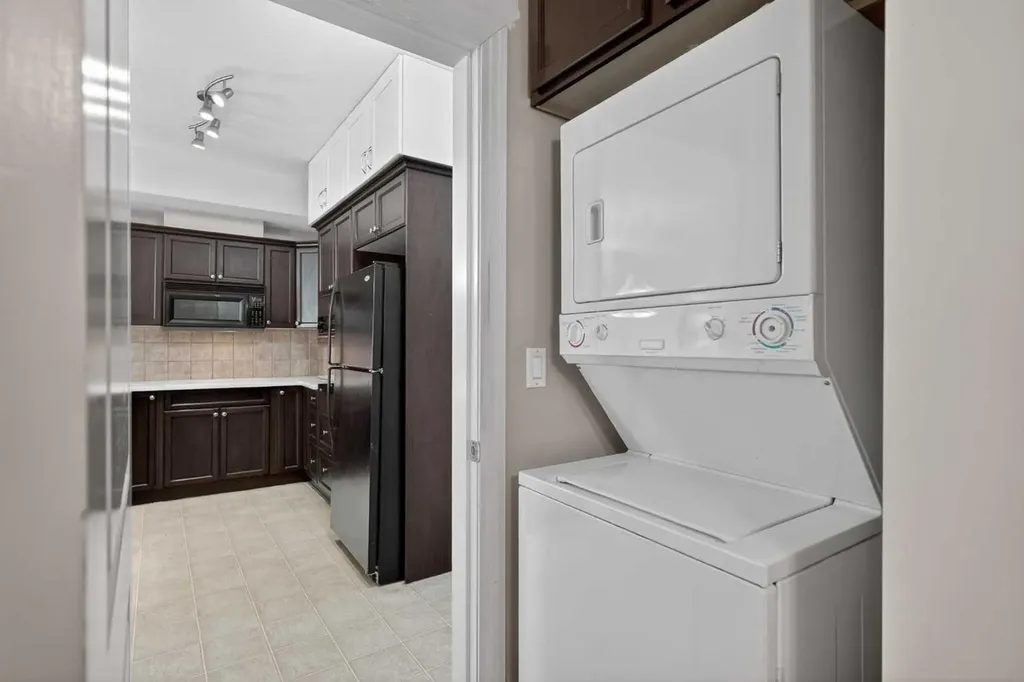 60 Royal Oak Plaza NW Calgary AB T3G 0A7
