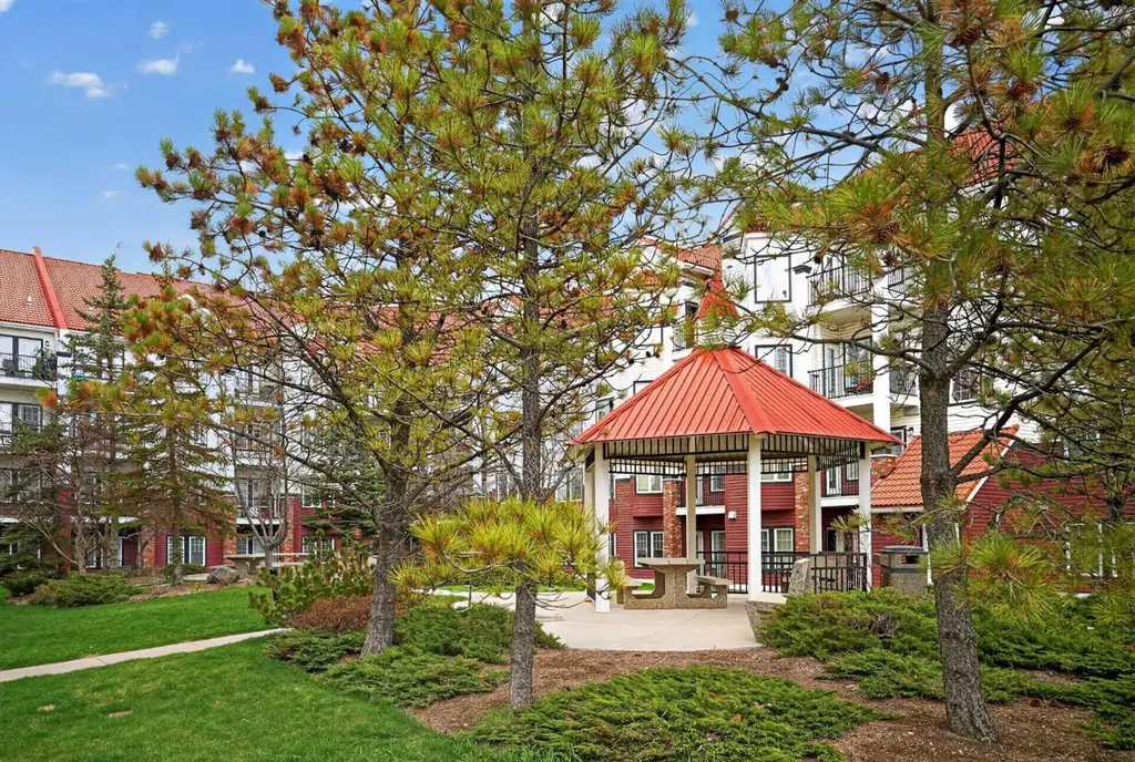 60 Royal Oak Plaza NW Calgary AB T3G 0A7