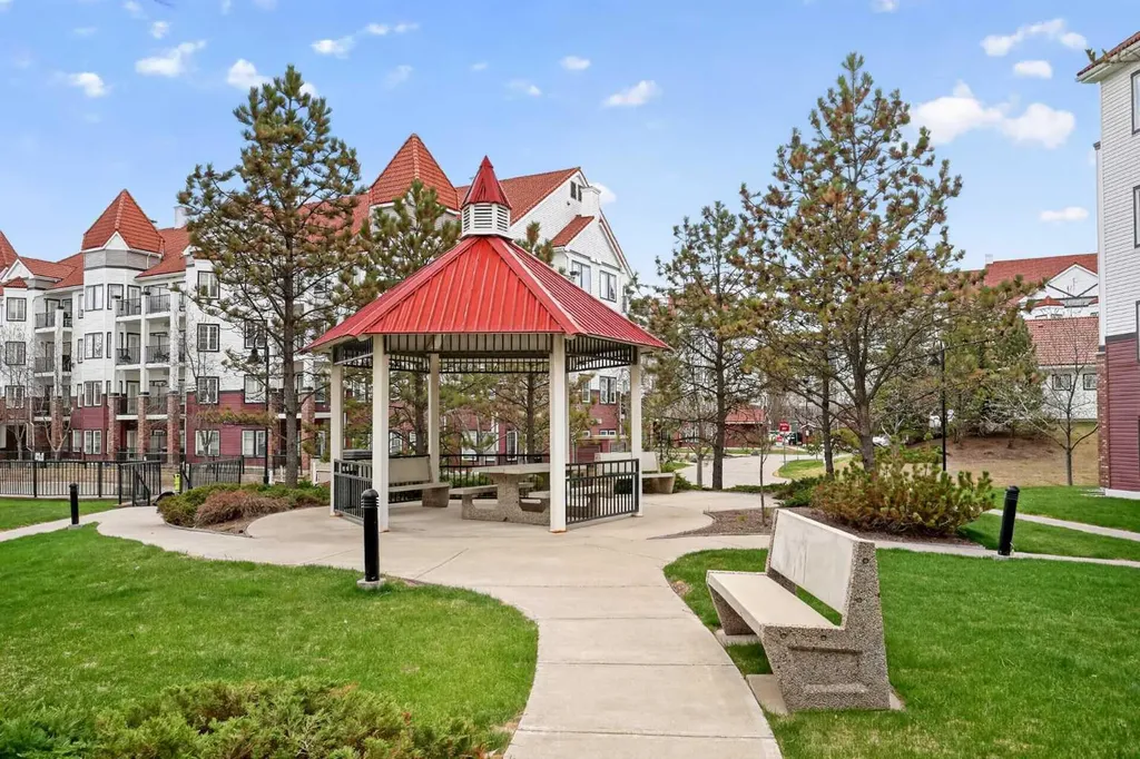 60 Royal Oak Plaza NW Calgary AB T3G 0A7
