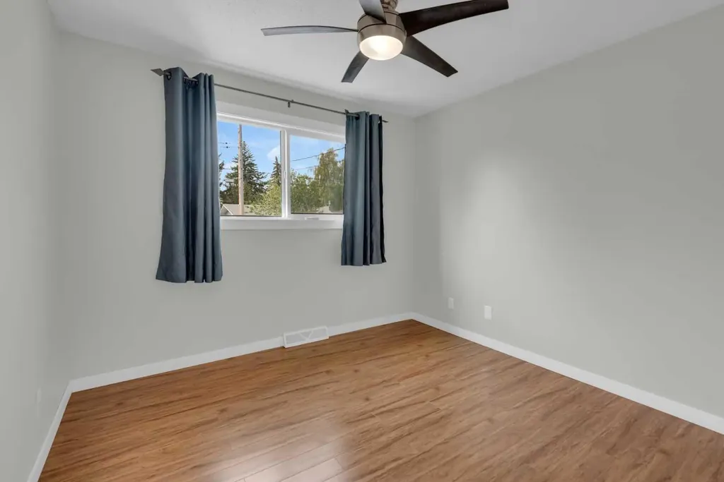 331 96 Avenue SE Calgary AB T2J 0G5