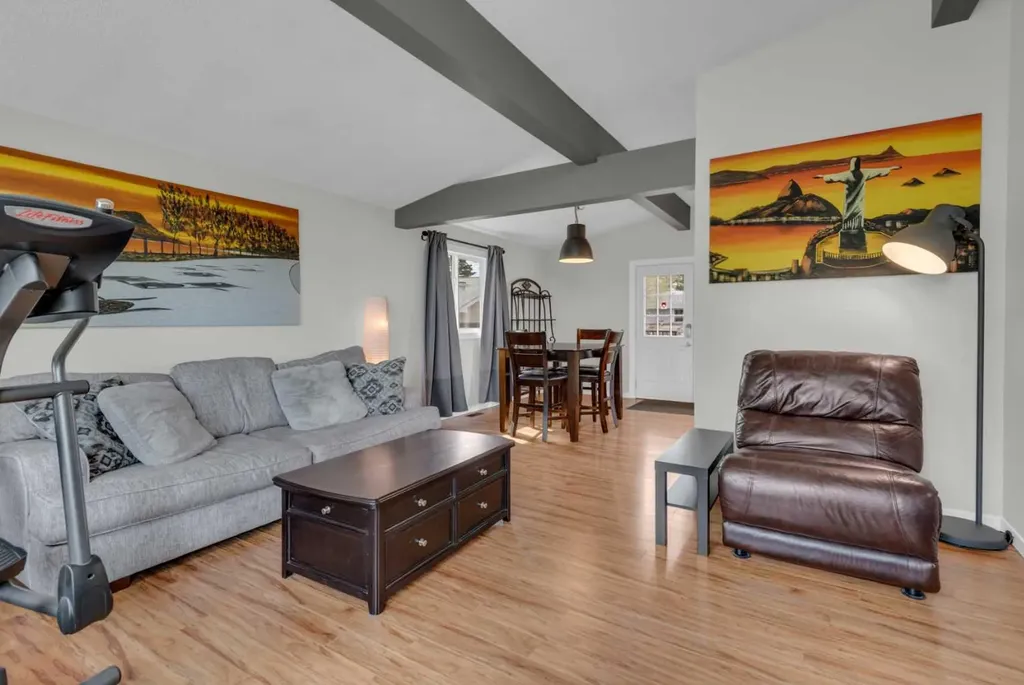 331 96 Avenue SE Calgary AB T2J 0G5