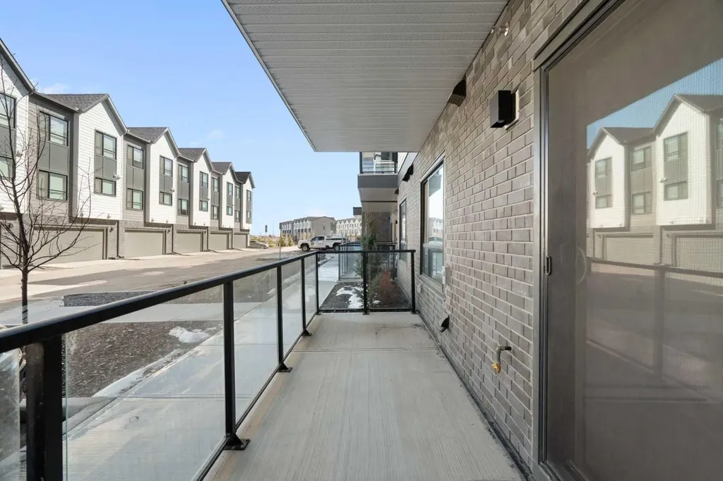20295 Seton Way SE Calgary AB T3M 3Y7