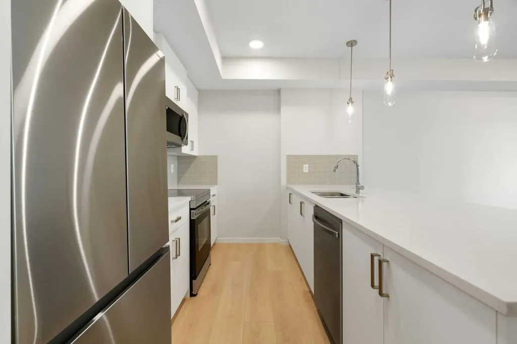 20295 Seton Way SE Calgary AB T3M 3Y7