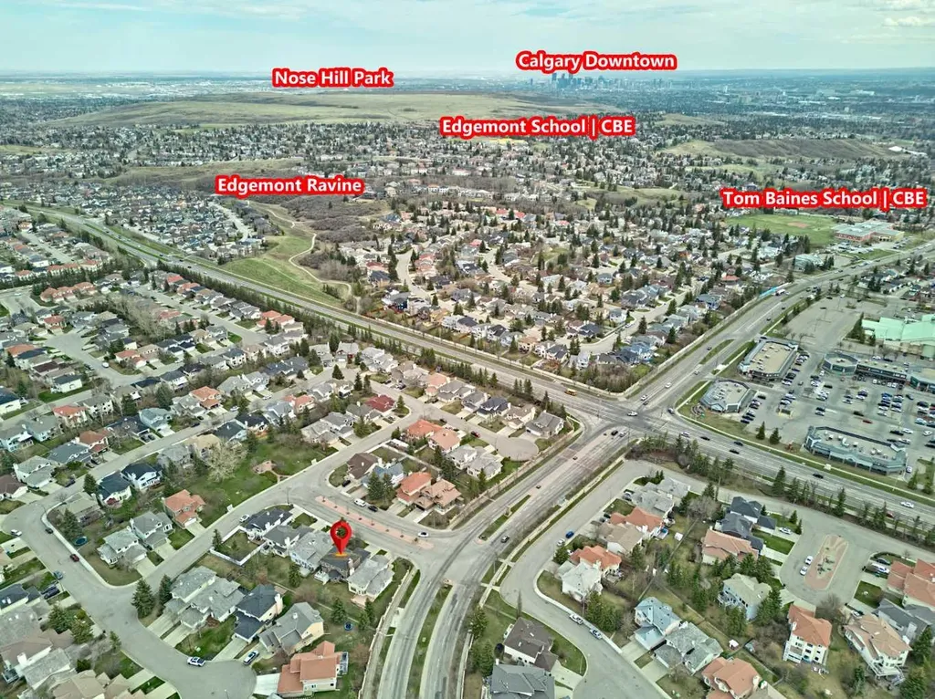 243 Hampshire Close NW Calgary AB T3A 4X9