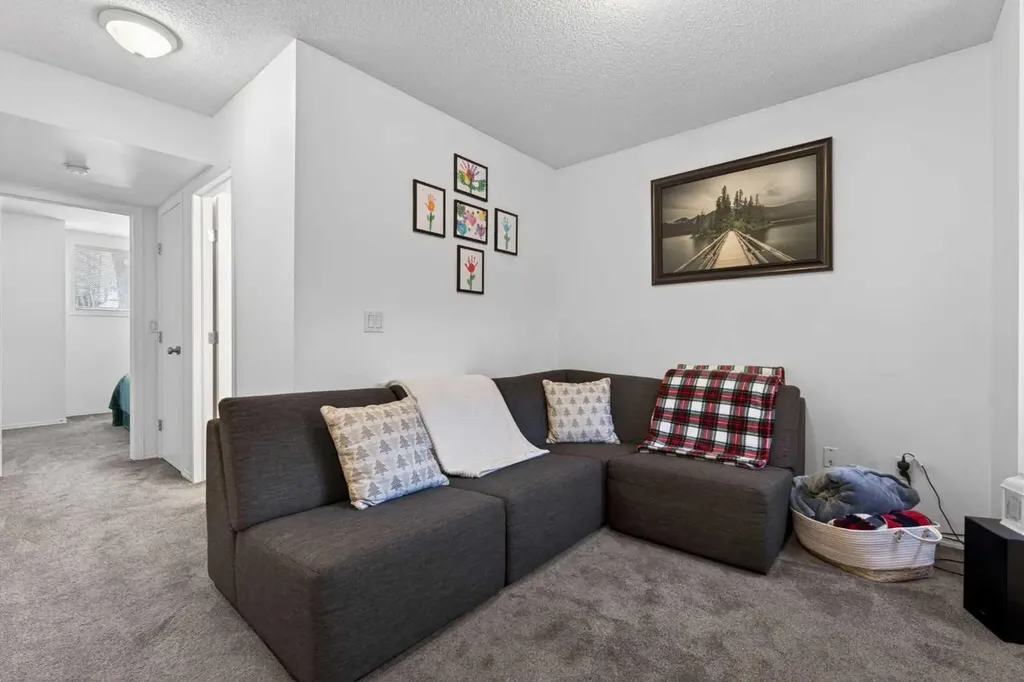 32 Erin Woods Court SE Calgary AB T2B 3V6