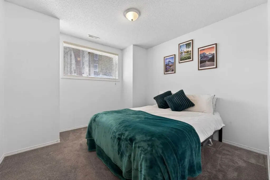 32 Erin Woods Court SE Calgary AB T2B 3V6