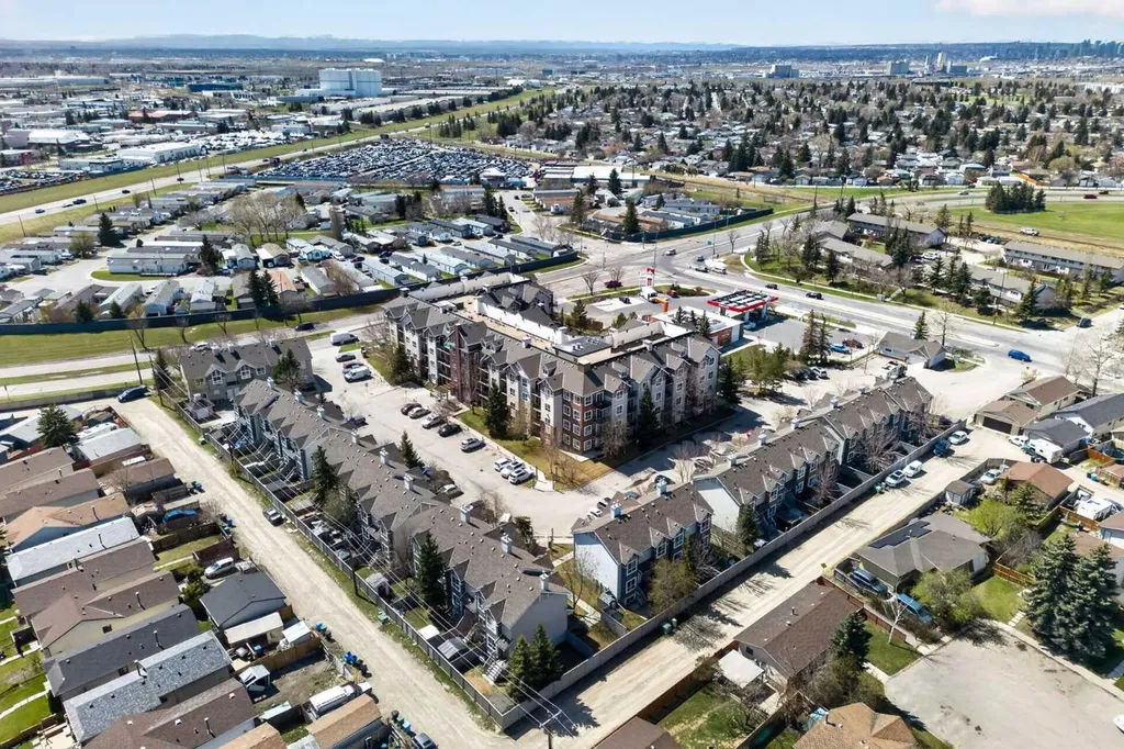32 Erin Woods Court SE Calgary AB T2B 3V6