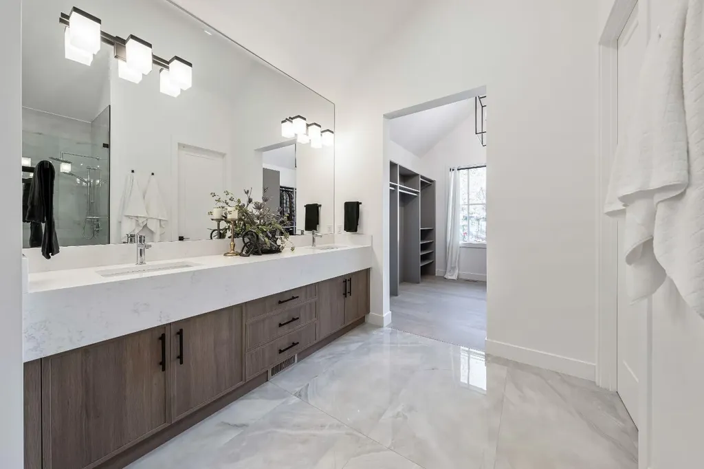 2755 Cannon Road NW Calgary AB T2L1C5