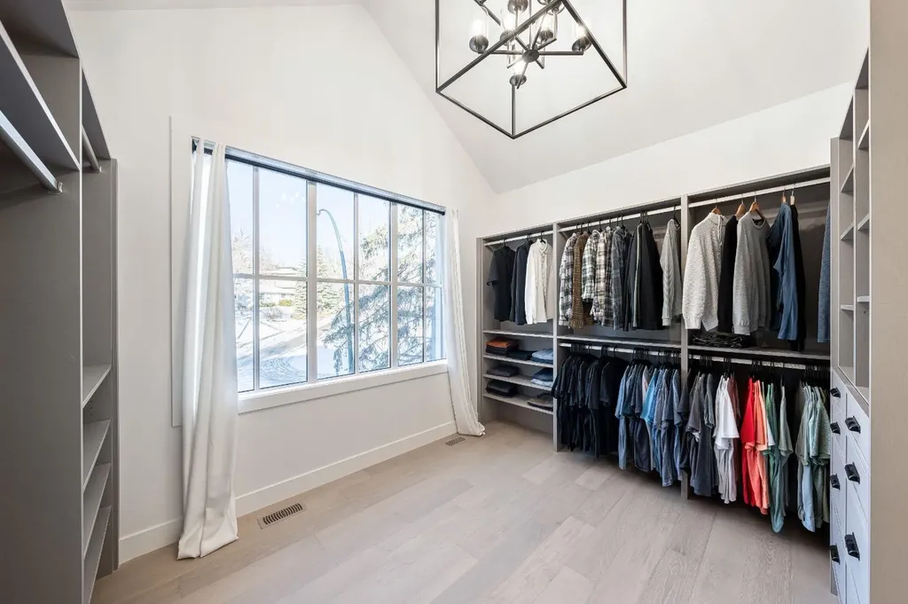 2755 Cannon Road NW Calgary AB T2L1C5