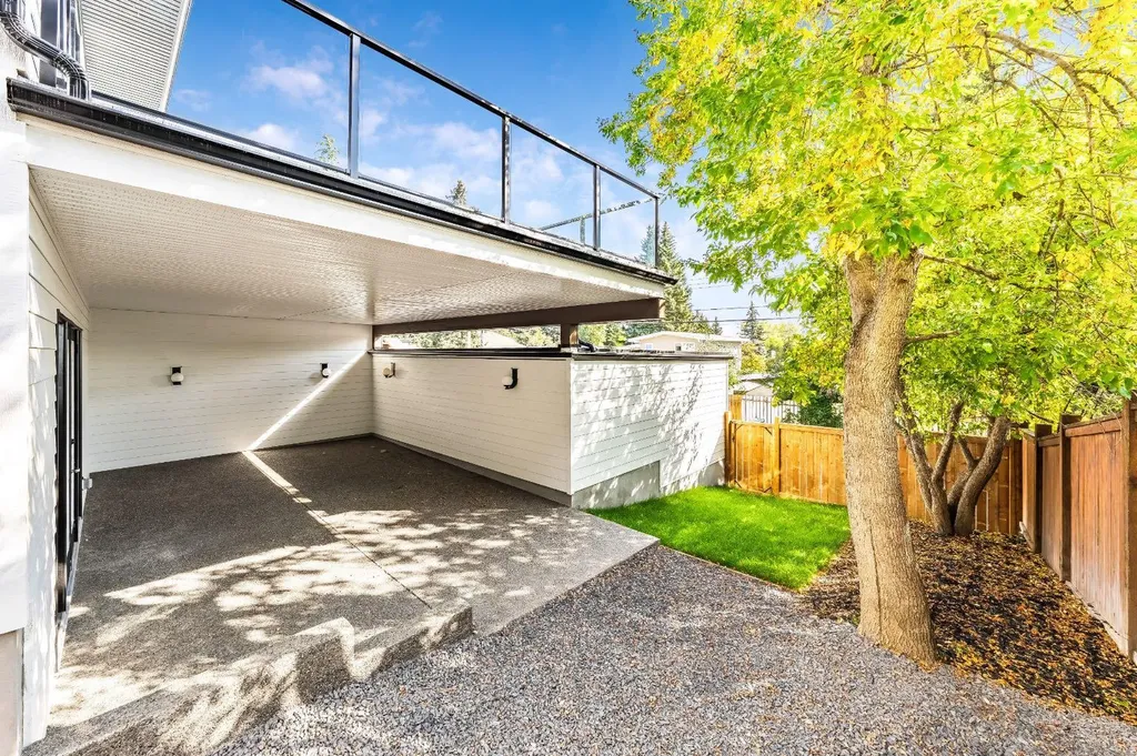 2755 Cannon Road NW Calgary AB T2L1C5