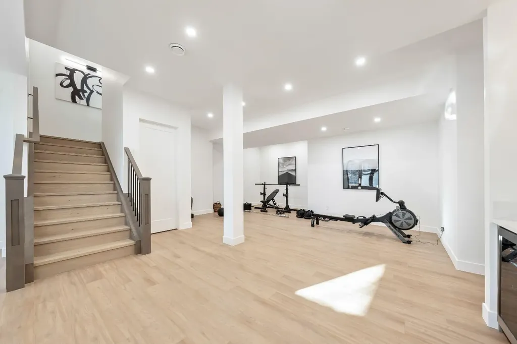 2755 Cannon Road NW Calgary AB T2L1C5
