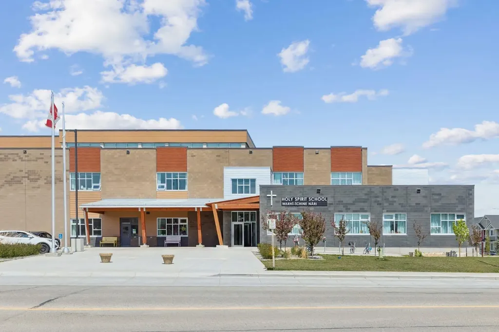 364 Fireside Way Cochrane AB T4C 3A9