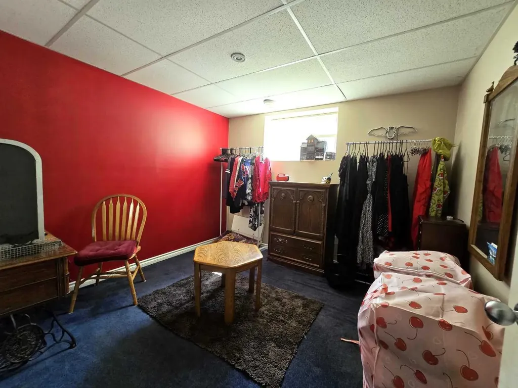 1207 61 Street Edson AB T7E 1Y4