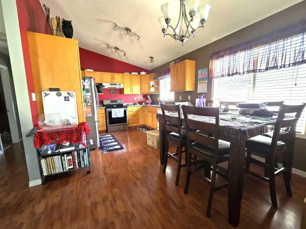 1207 61 Street Edson AB T7E 1Y4
