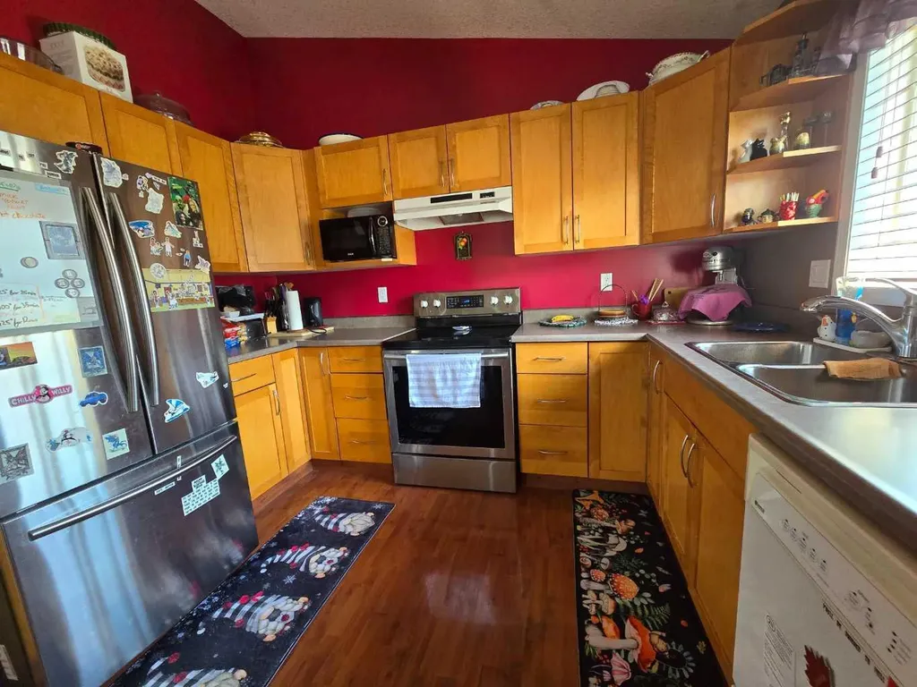 1207 61 Street Edson AB T7E 1Y4