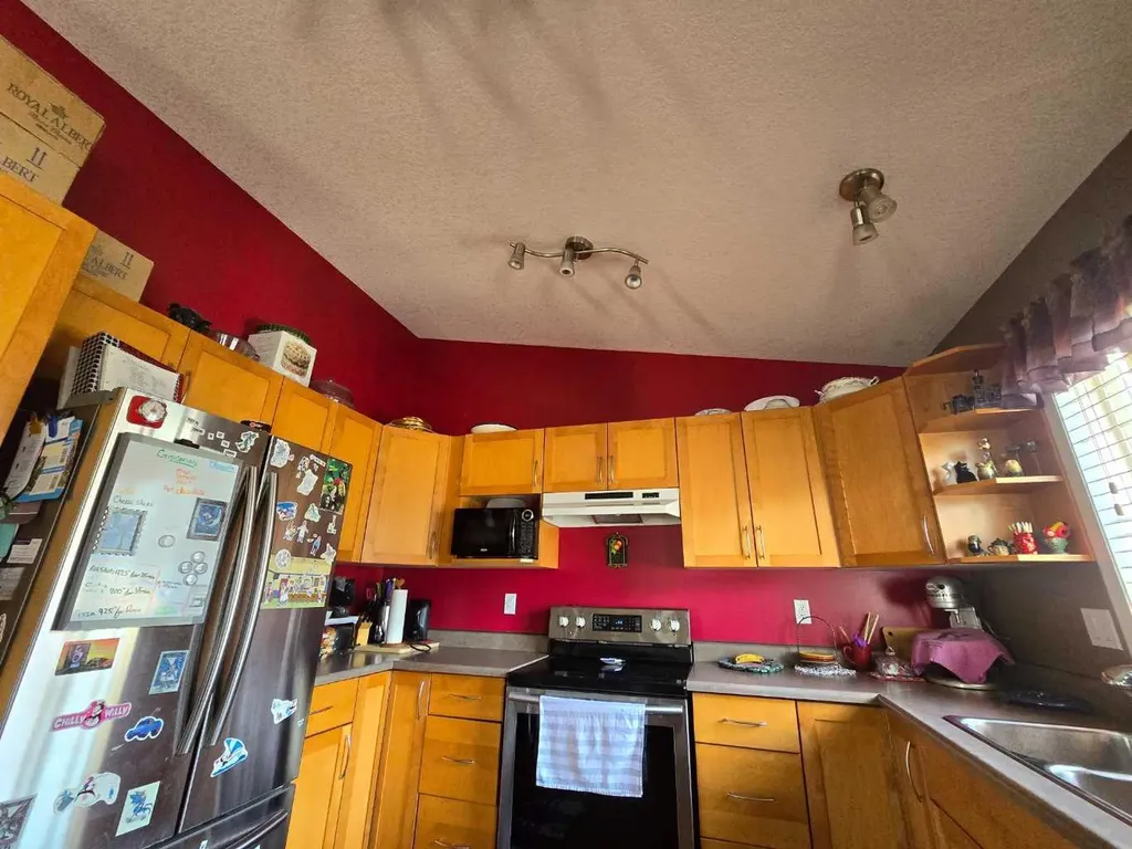 1207 61 Street Edson AB T7E 1Y4