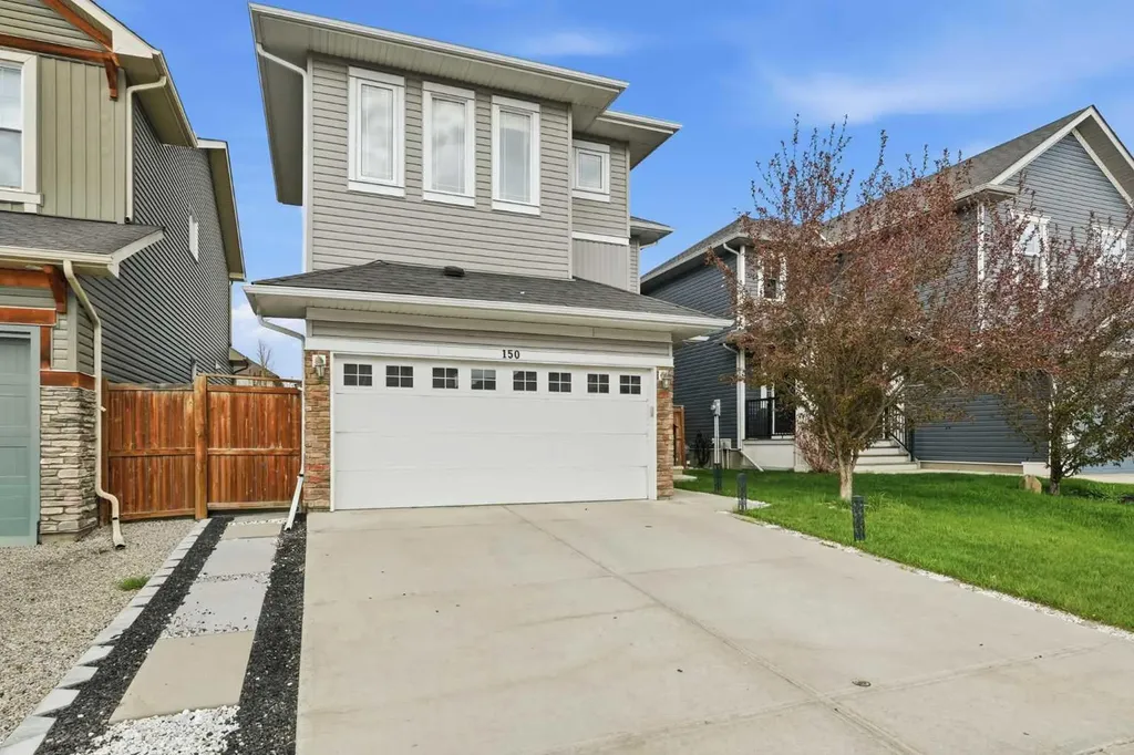 150 Ravenscroft Green SE Airdrie AB T4A 0H1