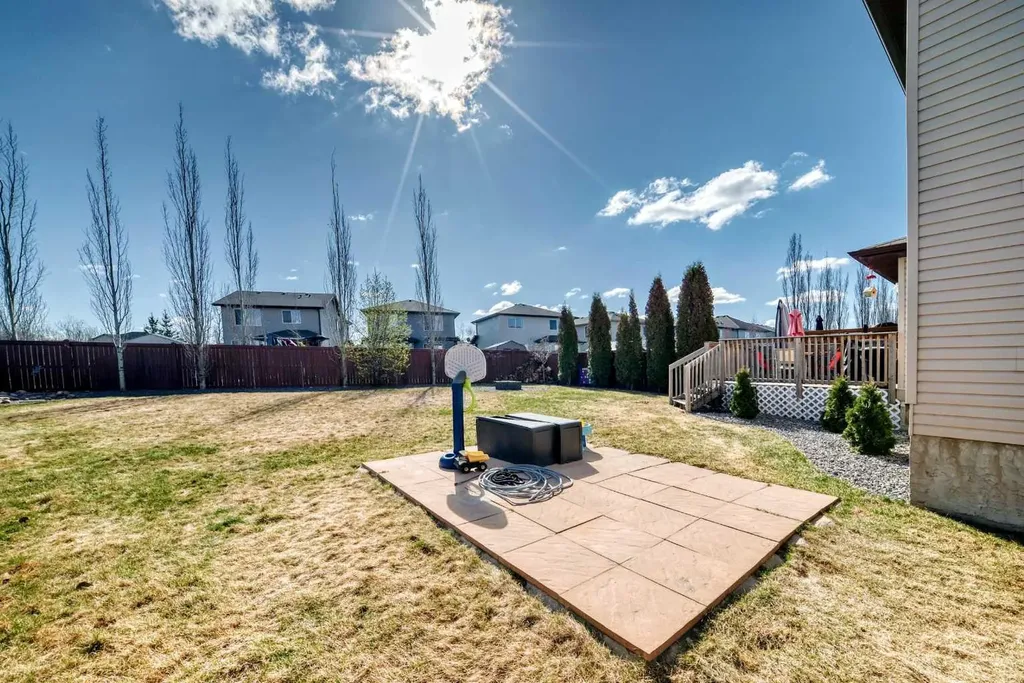227 Avena Circle Leduc AB T9E 0L8