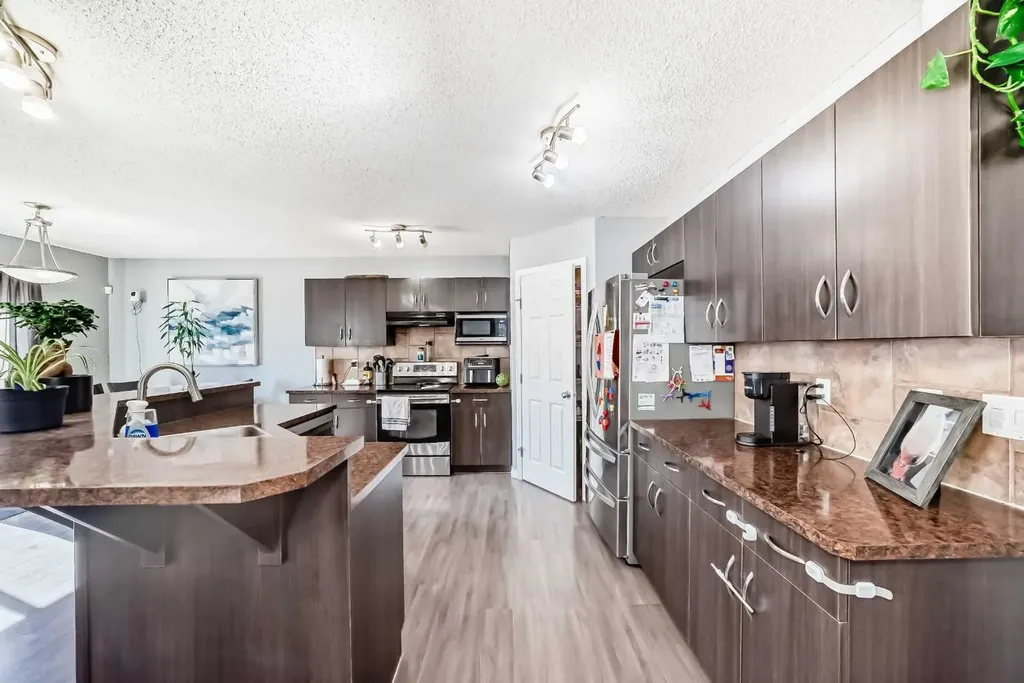 227 Avena Circle Leduc AB T9E 0L8