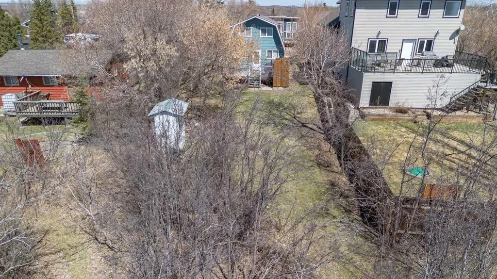 19 4 Street White Sands AB T0C 2L0