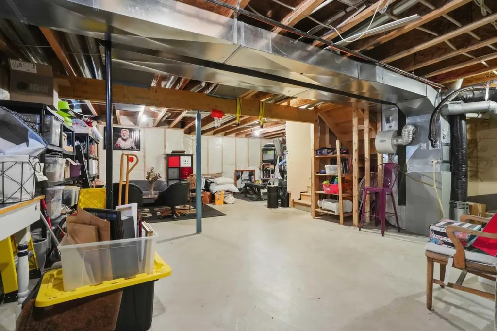 4432 Elgin Avenue SE Calgary AB T2Z4V8