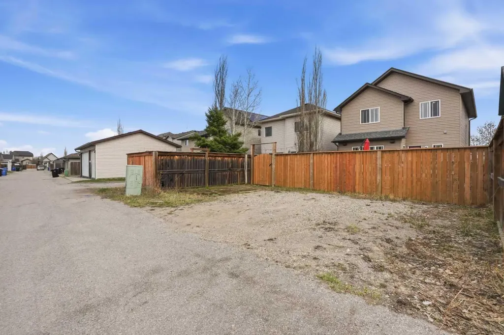 4432 Elgin Avenue SE Calgary AB T2Z4V8
